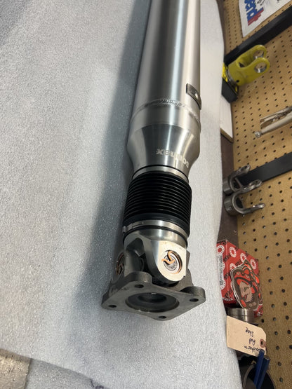 FORD 99-02 SUPERDUTY F250 & F350 ONE PIECE DRIVELINE / DRIVESHAFT CONVERSION (PINION YOKE)